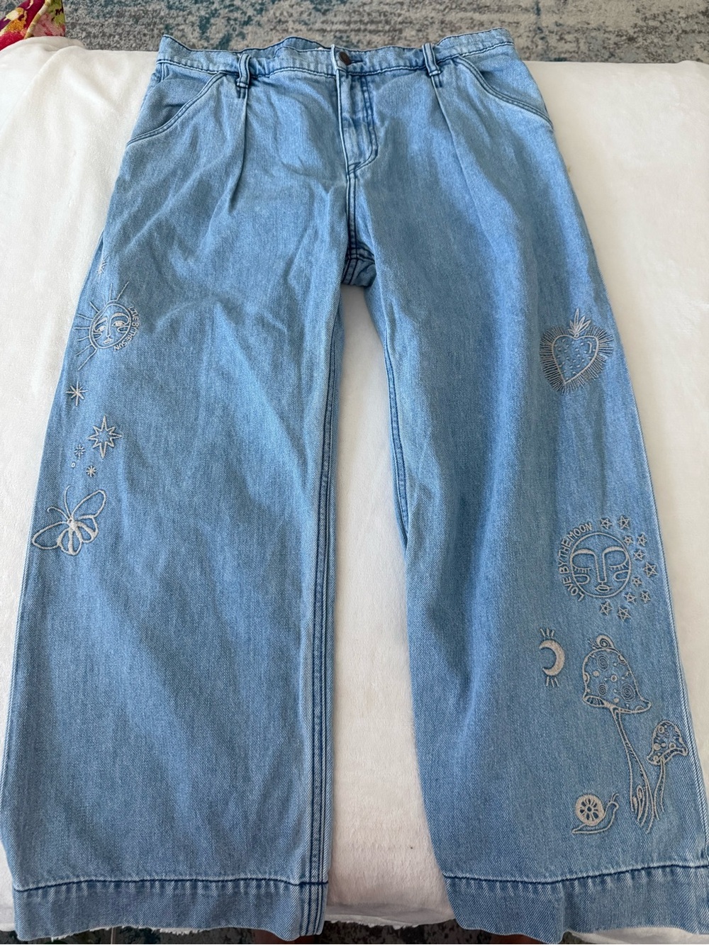 Johnny Was Light washed Celestial Denim Jeans Size 31 D79